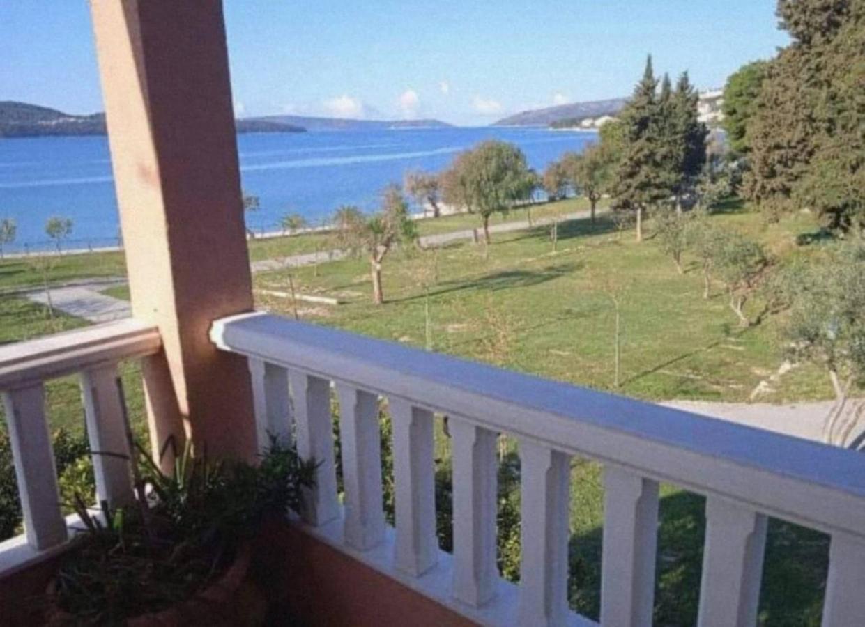 Apartment Lotus Trogir Exterior foto
