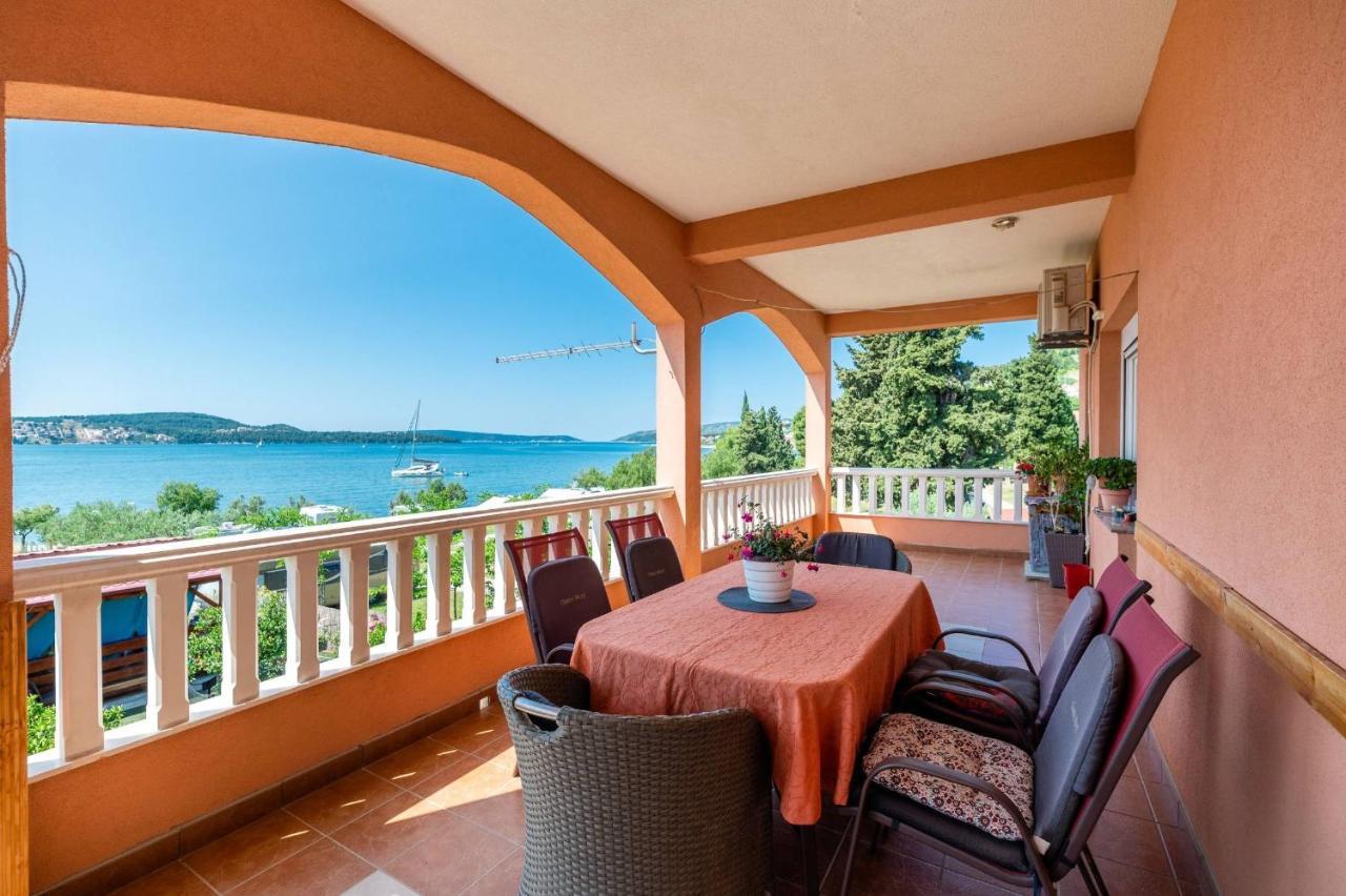 Apartment Lotus Trogir Exterior foto