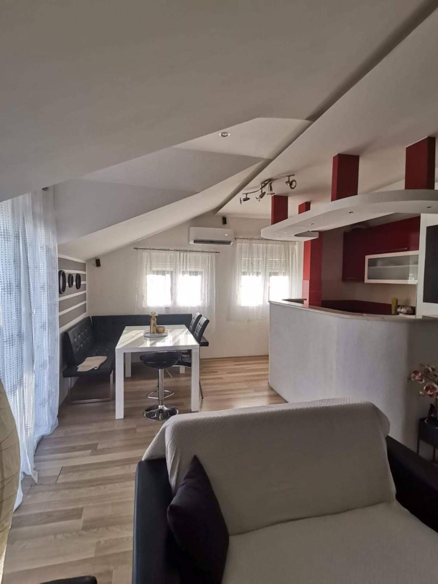 Apartment Lotus Trogir Habitación foto